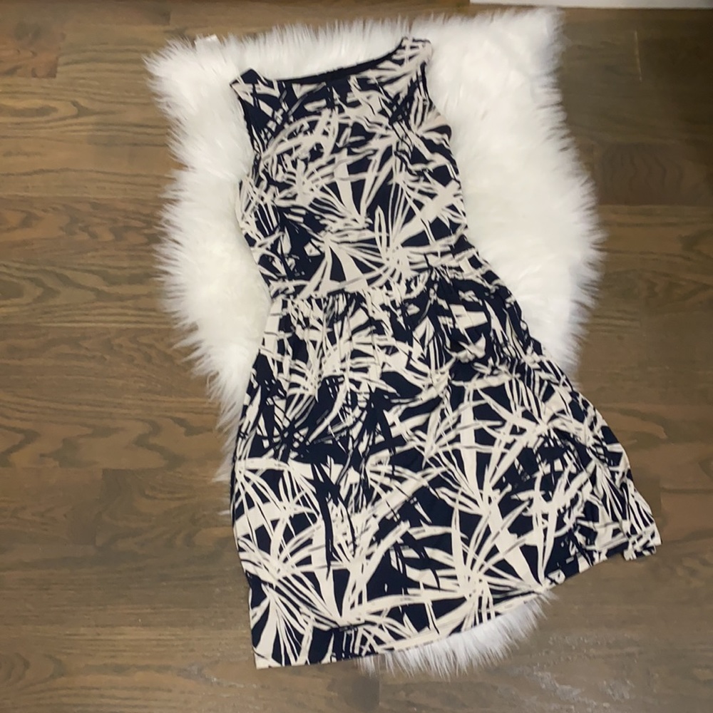 LOFT printed dress with keyhole cutout - Picture 2 of 6